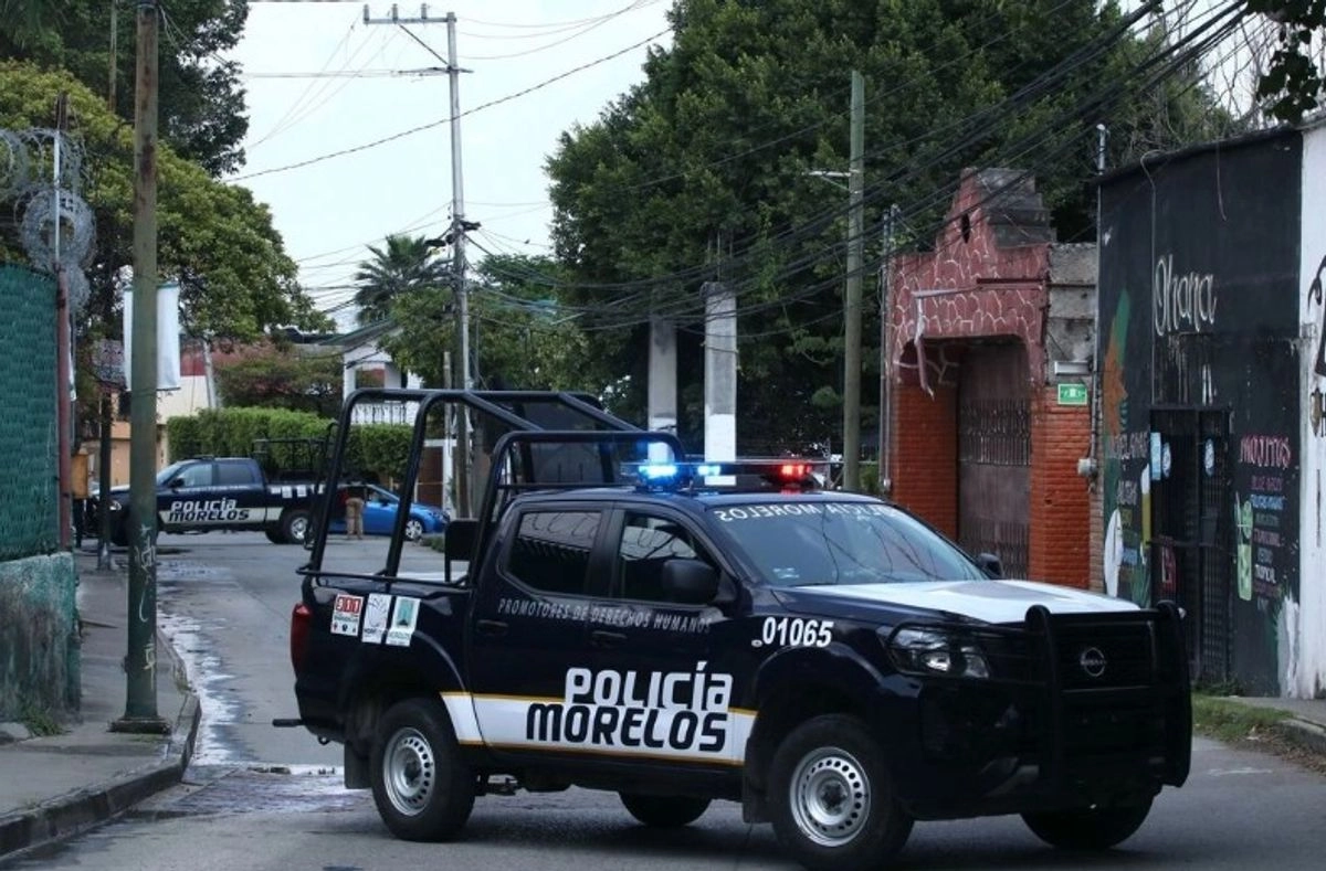Elementos de la policía de Morelos durante un operativo.