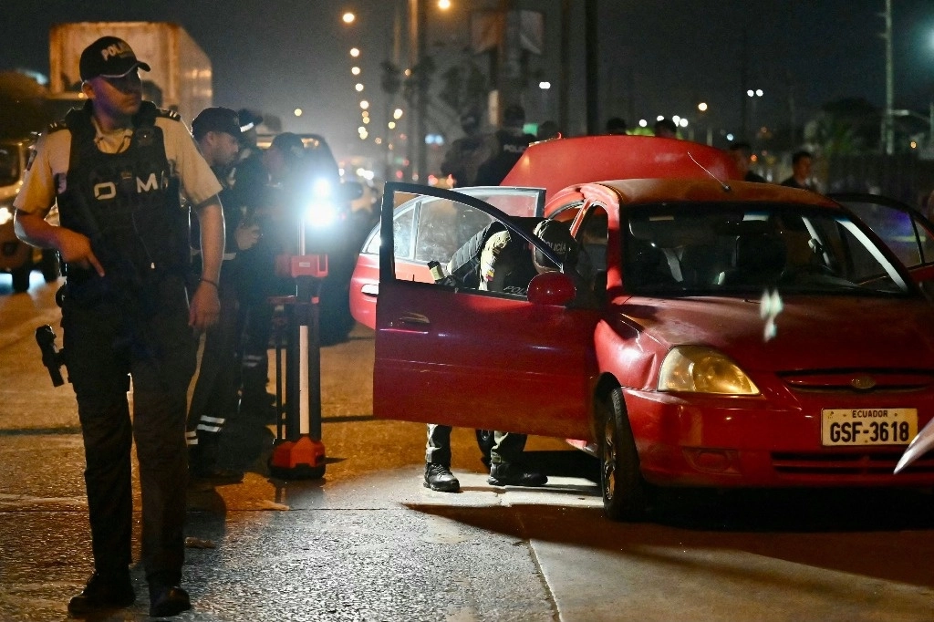 La directora del Centro de Privación de Libertad Masculina N°1 del Guayas, María Daniela Icaza, fue asesinada el jueves, convirtiéndose en la segunda funcionaria penitenciaria asesinada en diez días, informó el SNAI. Foto Afp