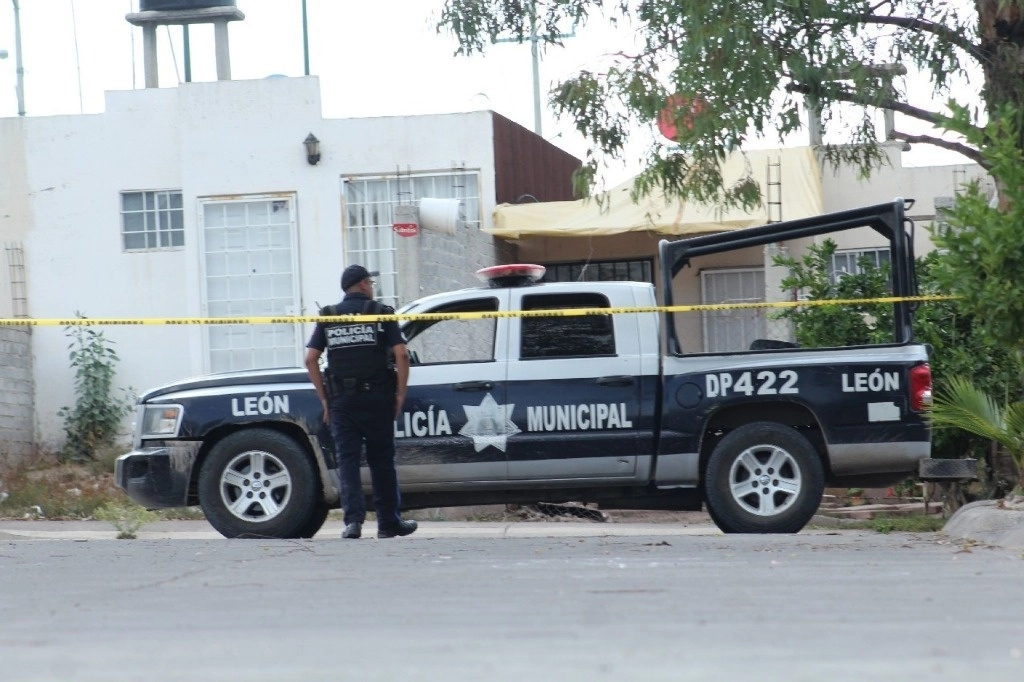 El ataque contra los tres custodios del Ceprereso de León, Guanajuato, ocurrió alrededor de las 11 horas en la carretera León-Cuerámaro. Foto Cuartoscuro / Archivo