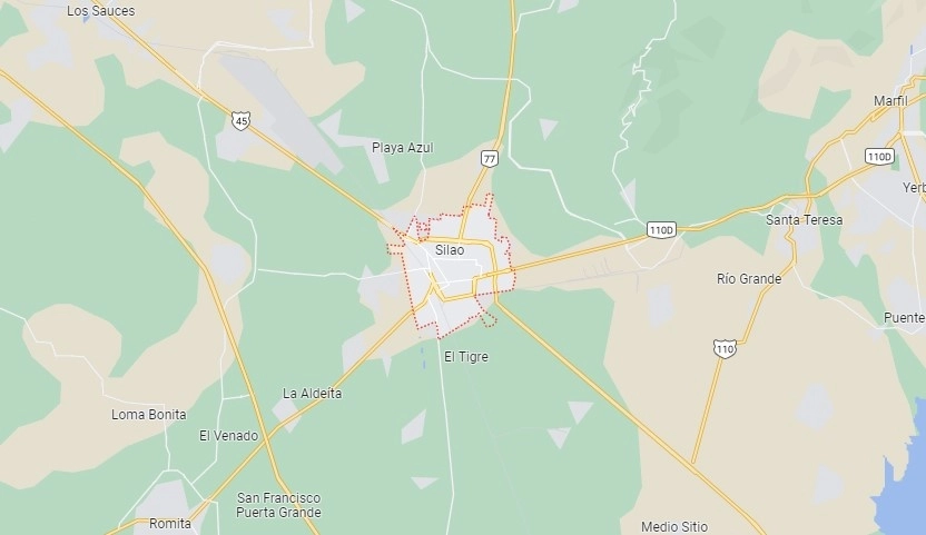 El ataque contra Guadalupe Espinoza Corral, ‘Pita Corral’, se registró a las 12 del día en el jardín principal de Silao, Guanajuato. Foto Google Maps