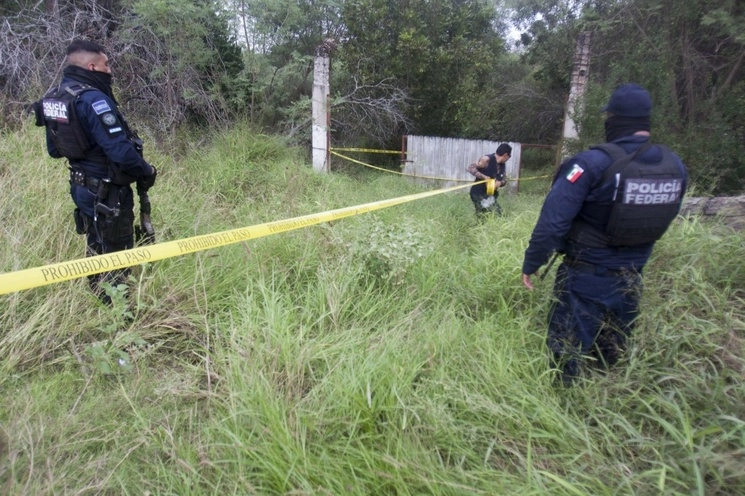 Los cuerpos de las dos mujeres fueron dejados en la cajuela de un auto localizado en la colonia Pirámides, en Reynosa, Tamaulipas. Foto Cuartoscuro / Archivo