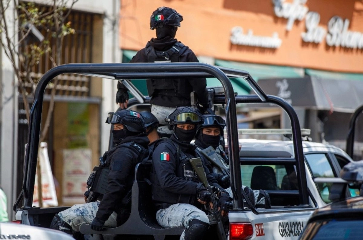 Elementos de la SSC durante un operativo en la Ciudad de México.