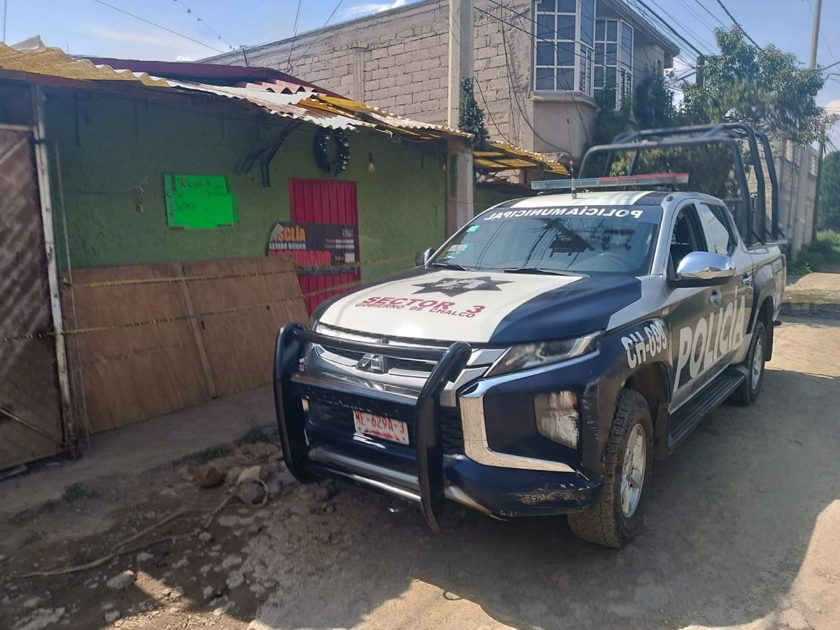La Fiscalía de Edomex constató que el domicilio donde vivía la niña con sus abuelo fue baleado la madrugada del lunes. Foto 