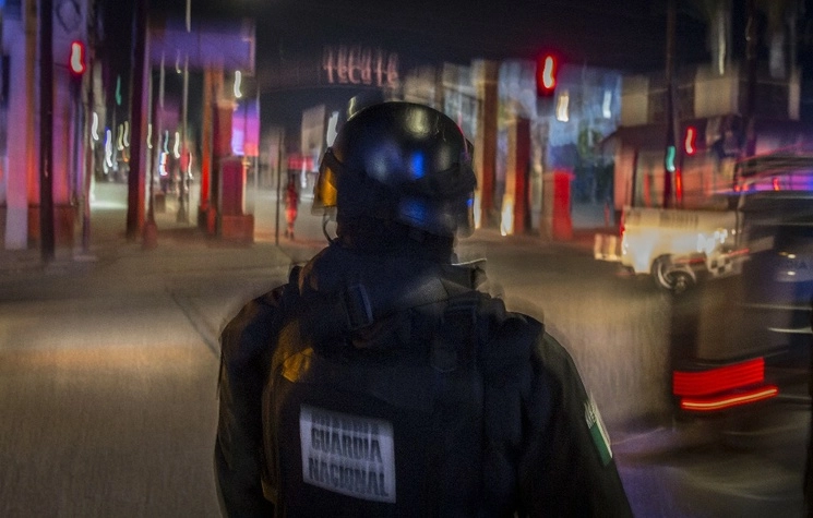 El asesinato ocurrió en un establecimiento gasolinero de las calles Arturo Guerra y Yucatán en la colonia Los Encinos. Foto Cuartoscuro 