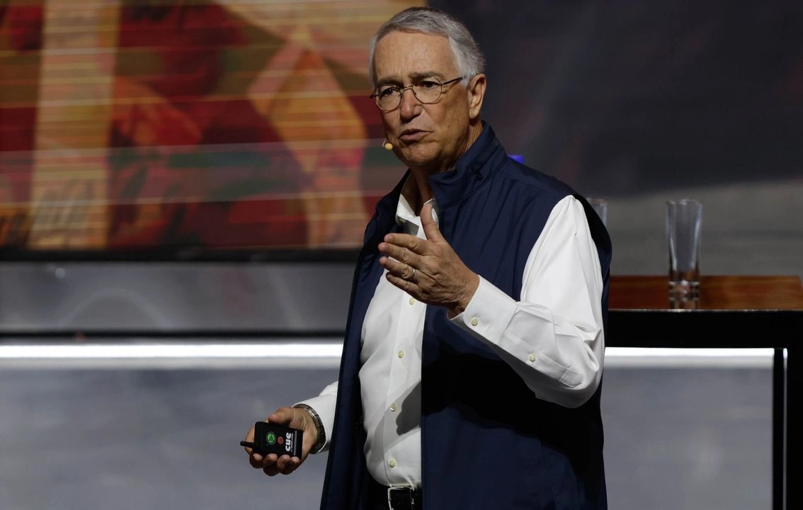 El empresario Ricardo Salinas Pliego, dueño de Tv Azteca, que perdió un impuesto contra el pago de impuestos sobre la renta (ISR), correspondiente al ejercicio 2009, por lo que deberá de pagar 3 mil 500 millones de pesos. Foto 