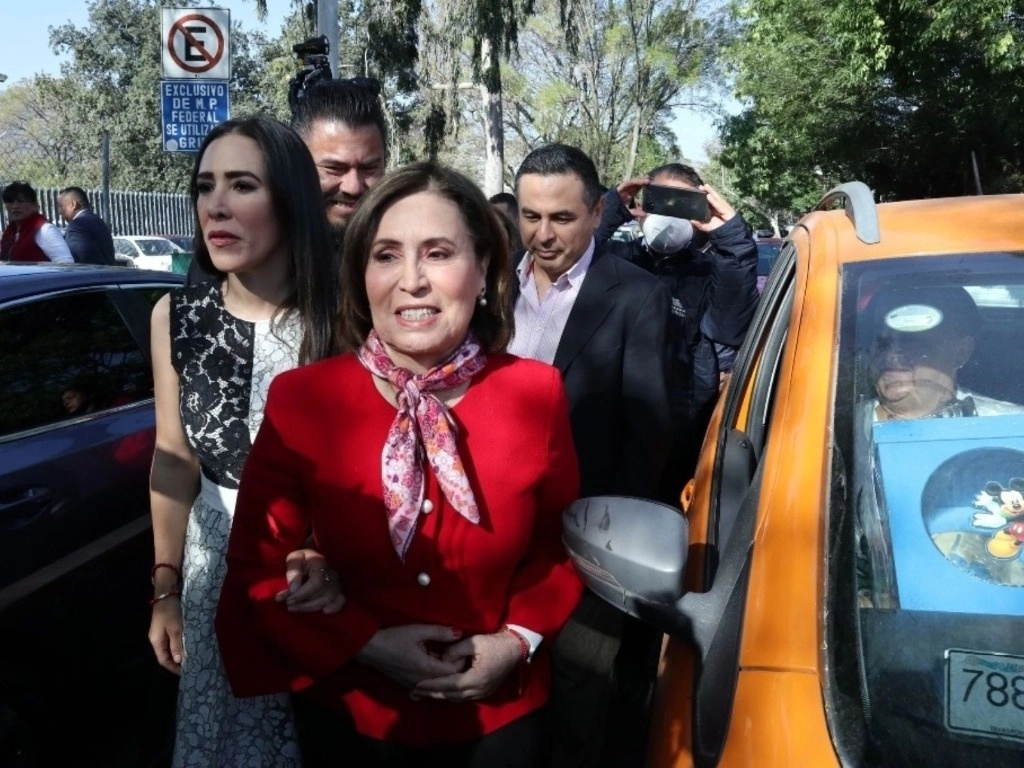 Rosario Robles, tras una audiencia en el Reclusorio Sur, en febrero de 2023. Foto Alfredo Domínguez 
