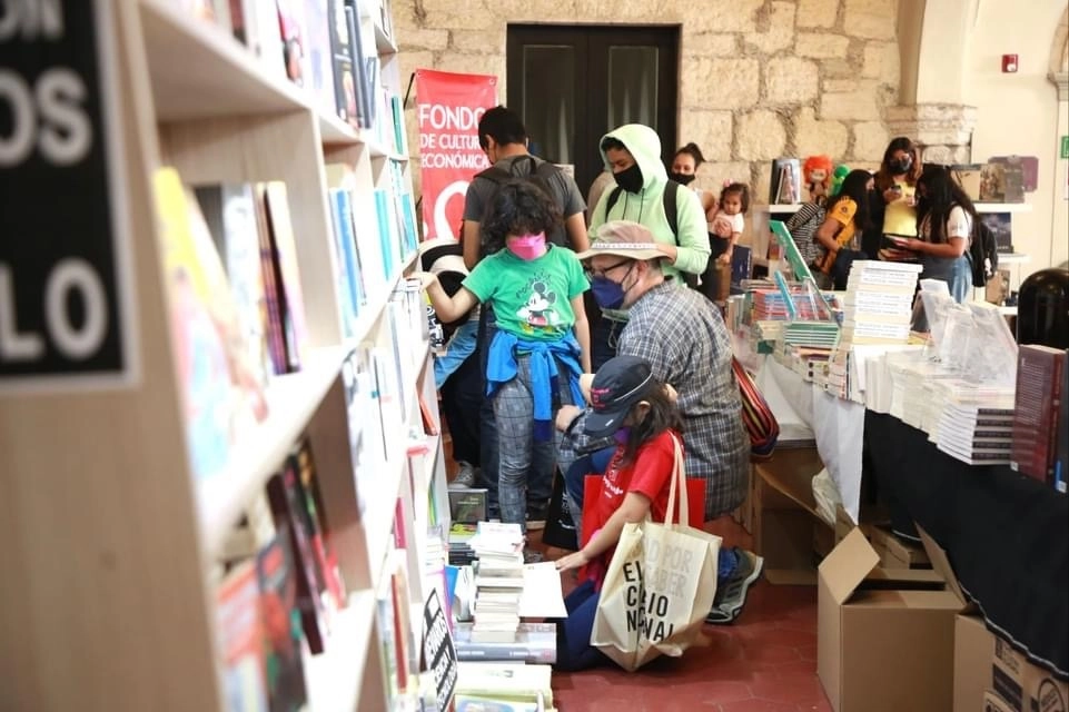 Más de 68 editoriales participaron en la Feria Universitario del Libro UANLeer 2022. Foto Cultura UANL