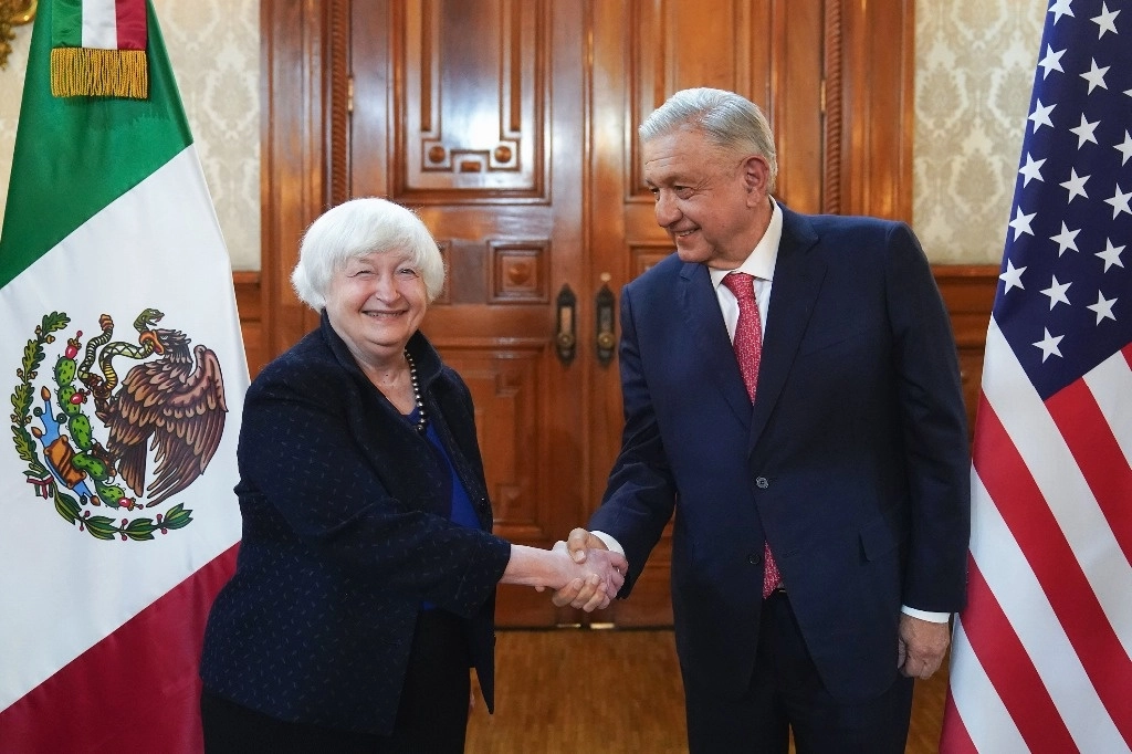 Visita Oficial. El presidente Andrés Manuel López Obrador recibió ayer en Palacio Nacional a la secretaria del Tesoro de Estados Unidos, Janet Yellen, quien realizó una visita oficial a México por dos días, donde su agenda central fue la cooperación bilateral contra el financiamiento ilícito al fentanilo. Foto Presidencia