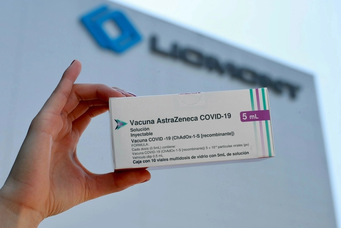 Planta de la farmacéutica Liomont en Ocoyoacac, estado de México, donde se envasa el biológico de AstraZeneca. Foto Luis Castillo / Archivo