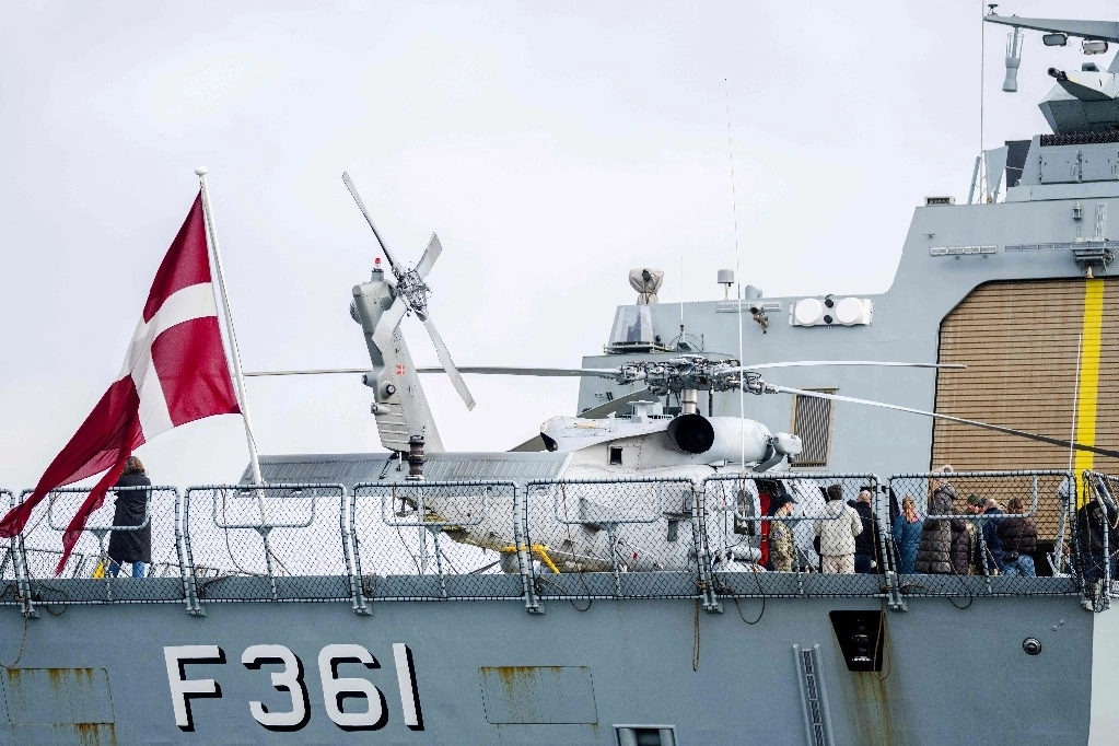 La fragata danesa Iver Huitfeldt ha sido desplegado en el Mar Rojo como parte de la coalición naval internacional liderada por Estados Unidos 'Operación Guardián de la Prosperidad' para proteger al transporte marítimo civil contra los ataques del movimiento hutíes. Foto Afp 