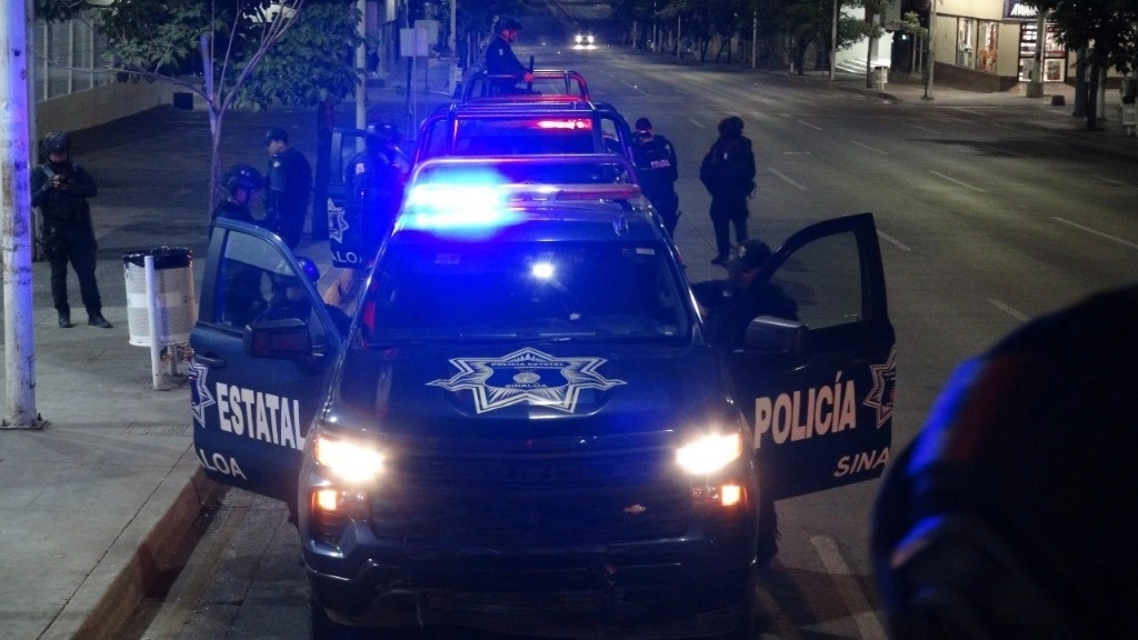 Sujetos armados agredieron a policías estatales en la colonia Bachigualato, en Culiacán, Sinaloa; un uniformado murió. Foto tomada de X @sspsinaloa1 / Archivo
