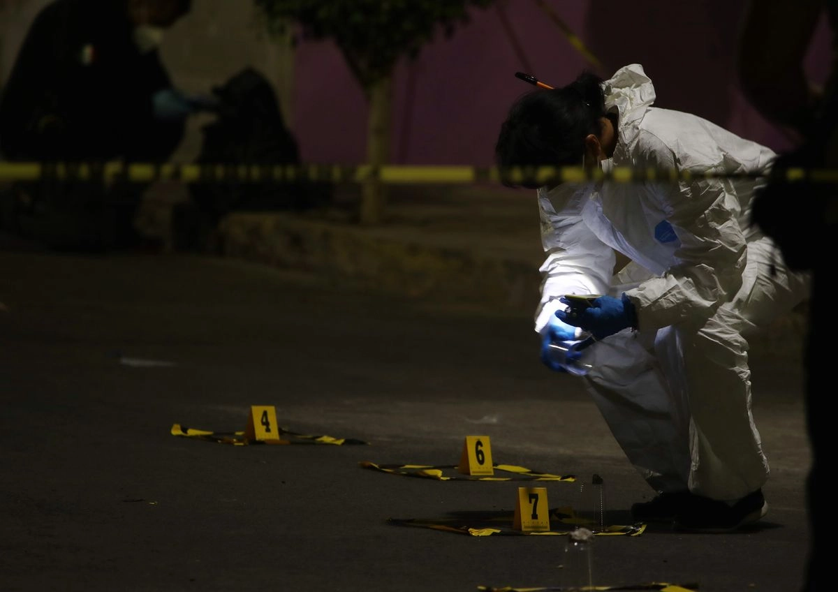 La noche del lunes, hombres armados irrumpieron en el bar para matar a un hombre y a una mujer que convivían en el lugar.
