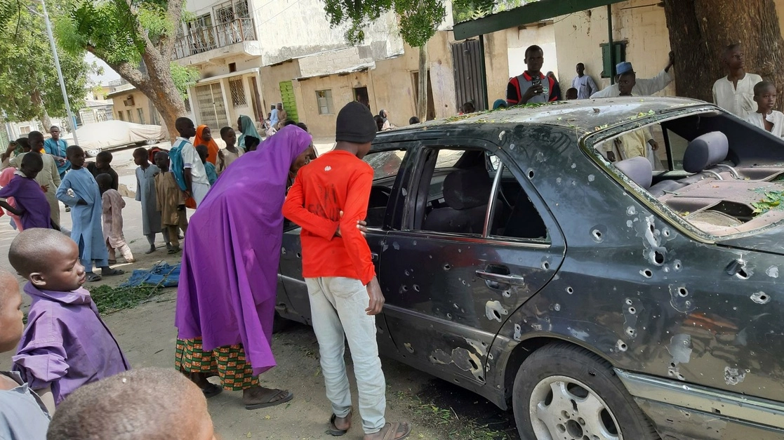En la imagen, un ataque de presuntos rebeldes yihadistas en la ciudad de Maiduguri, Nigeria, el 25 de febrero de 2021. Foto Ap / Archivo