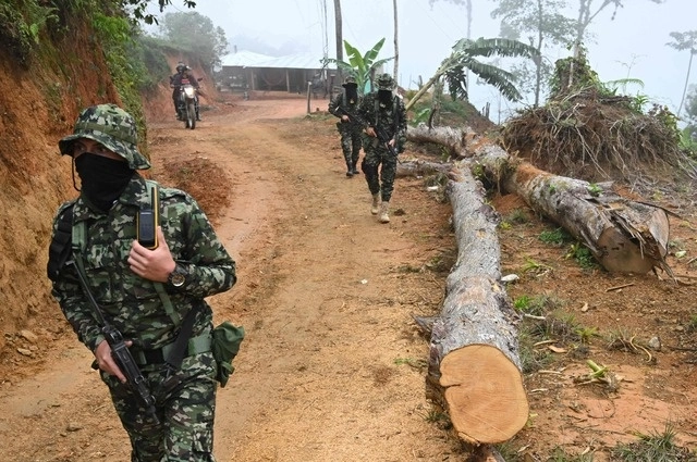 En la zona norte de Colombia sigue la presencia de grupos paramilitares. Foto Afp