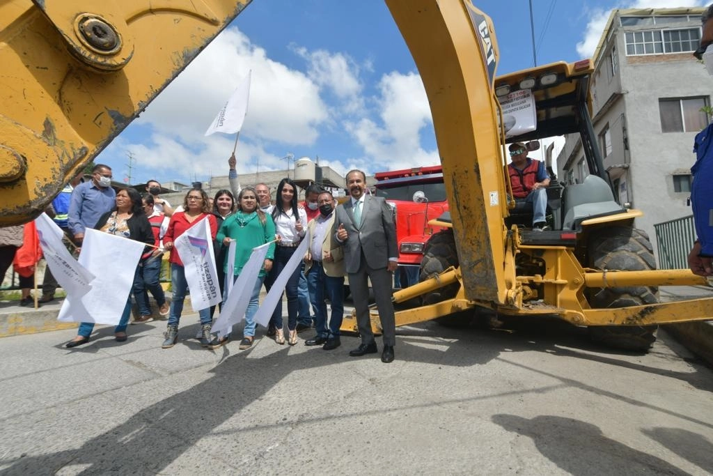 El Ayuntamiento de Atizapán de Zaragoza implementará acciones para la digitalización de la atención ciudadana. Foto La Jornada