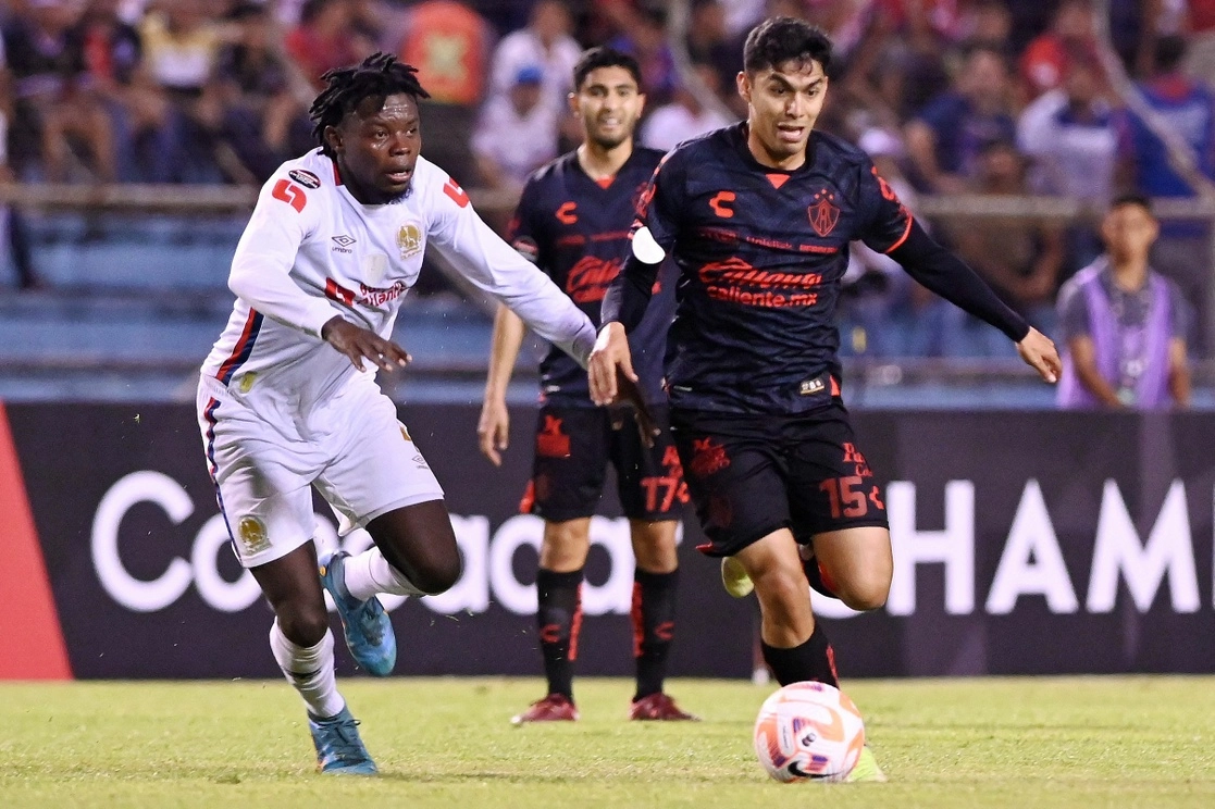 Los tapatíos nunca habían participado en la Concachampions y la novatez les costó caro ayer. Foto Afp