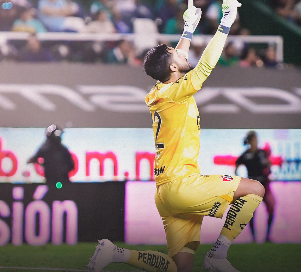 A las puertas de una nueva liguilla, los rojinegros lograron un empate 1-1 con el León para mantenerse cerca de la zona de privilegio. Foto @AtlasFC