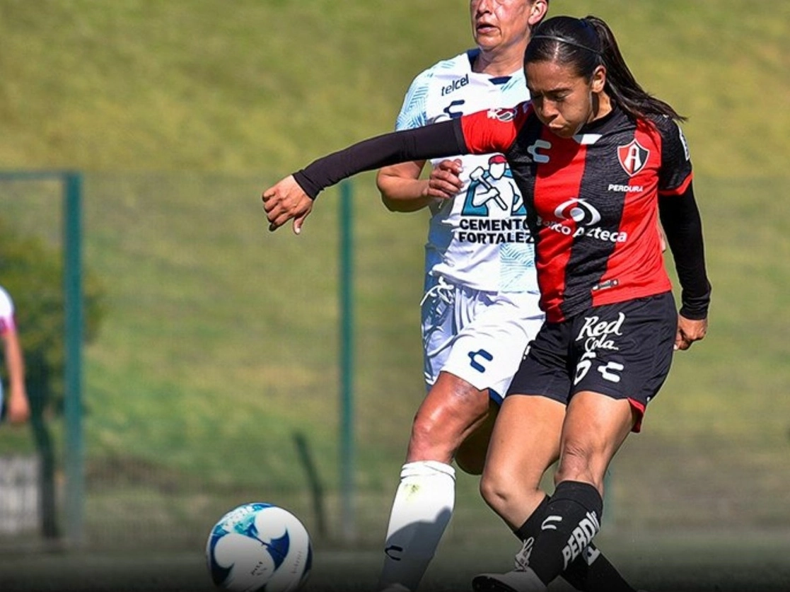 Atlas logró rescatar un empate 3-3 con Pachuca en el tramo final para mantener el invicto en la quinta jornada del torneo Guardianes 2021 de la Liga Mx Femenil, el 4 de febrero de 2021. Foto tomada del Twitter del @AtlasFCFemenil