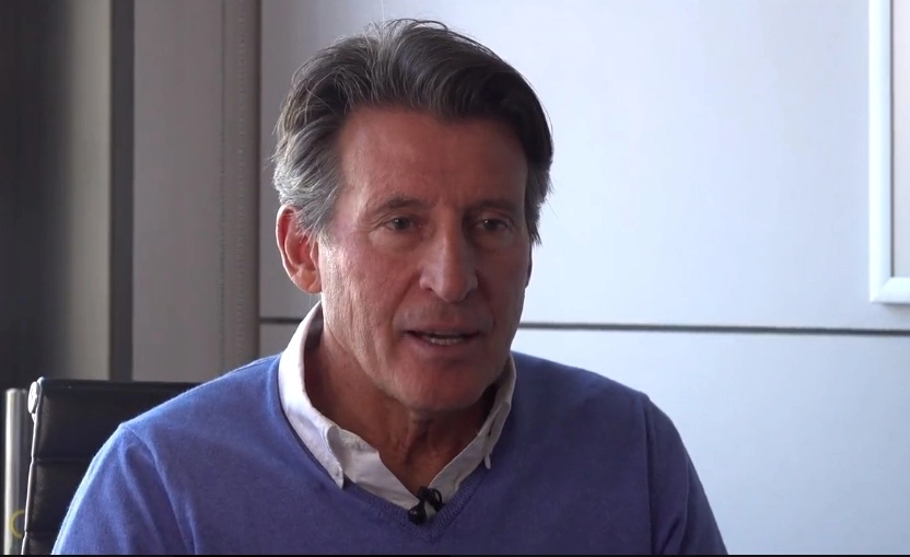 Las personas transgénero verán vetada su participación en las competiciones femeninas de atletismo "desde el 31 de marzo", anunció Sebastian Coe, presidente de la Federación Internacional de Atletismo (World Athletics). Imagen tomada de Twitter @sebcoe