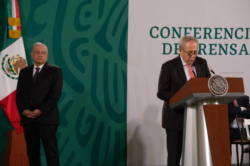 PIE: El secretario de Salud, Jorge Alcocer Varela, durante la conferencia presidencial matutina en Palacio Nacional, en la Ciudad de México, el 12 de octubre de 2021. Foto Pablo Ramos




