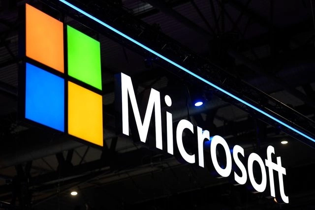Tras el auge de la Inteligencia Artificial as acciones de Microsoft alcanzaron un récord al cierre del jueves. Foto Afp/Archivo
