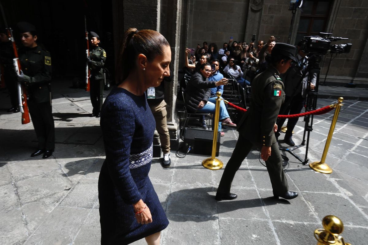 “Sería pertinente que el senador, pues, también diera su versión. Es importante”, afirmó la presidenta Claudia Sheinbaum sobre el caso de Hernán Bermúdez Requena. Foto 
