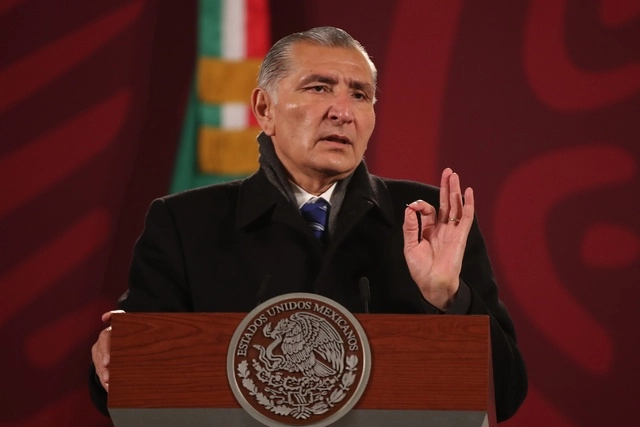 El secretario de Gobernación Augusto López, estuvo de visita en Chihuahua para promover la reforma eléctrica. Foto José Antonio López/Archivo
