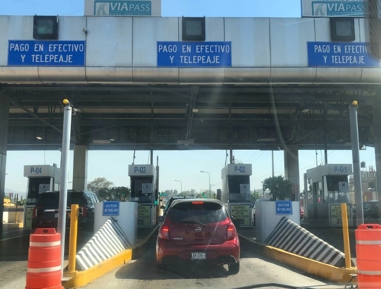 Estos "ajustes" están contemplados en los títulos de concesión, por lo que no requieren autorización, solo el aviso a las autoridades para validar el alza. Foto Javier Salinas
