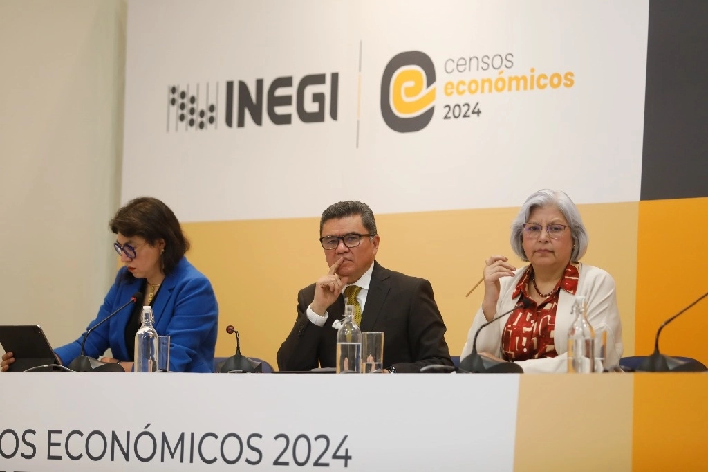 Funcionarios del Inegi encabezan la presentación de "Los Censos Económicos 2024, resultados oportunos a nivel nacional", en instalaciones del instituto en la Ciudad de México, el 23 de enero de 2025. Foto Jorge Ángel Pablo García
