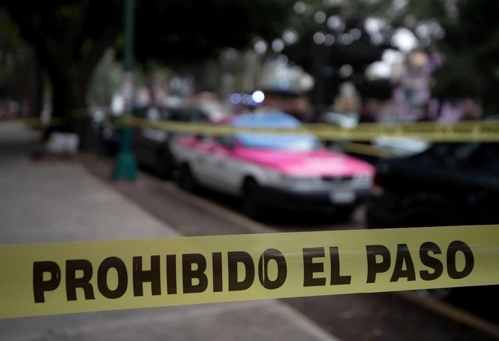 El 61.7% de la población de 18 años y más residente en 91 áreas urbanas en México consideró que es inseguro vivir en su ciudad, reveló el Instituto Nacional de Estadística y Geografía. Foto Alfredo Domínguez / Archivo