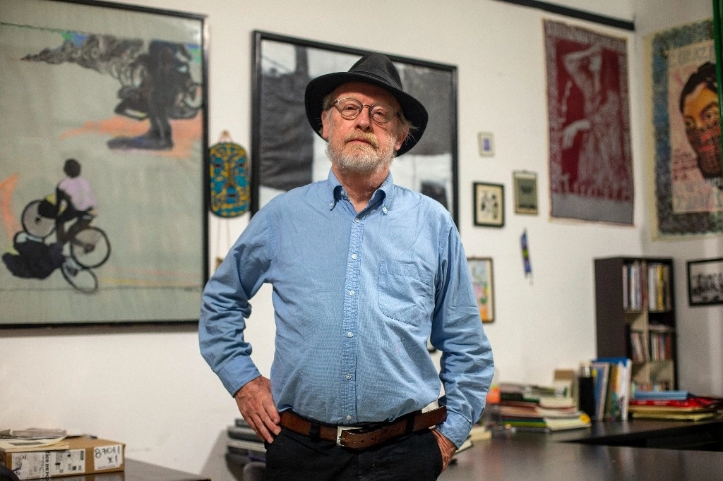 Para el colaborador de este diario, si te tocó este oficio, a la edad que sea, la poesía te hace hacerla desde el día en que te llega y permanecerá contigo el tiempo que se le pegue la gana. Foto José Carlo González