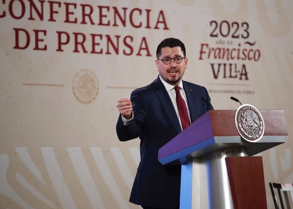El director general del Instituto del Fondo Nacional de Vivienda para los Trabajadores, Carlos Martínez Velázquez, en la conferencia presidencial matutina en Palacio Nacional, en la Ciudad de México, el 5 de abril de 2023. Foto Cristina Rodríguez