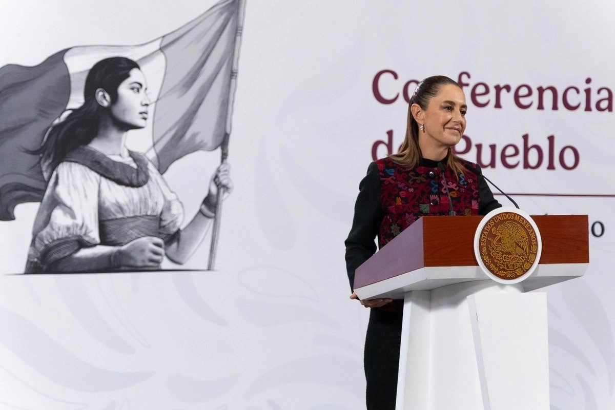 La presidenta Claudia Sheinbaum durante su conferencia de prensa matutina en Palacio Nacional, el 10 de octubre de 2025. Foto 