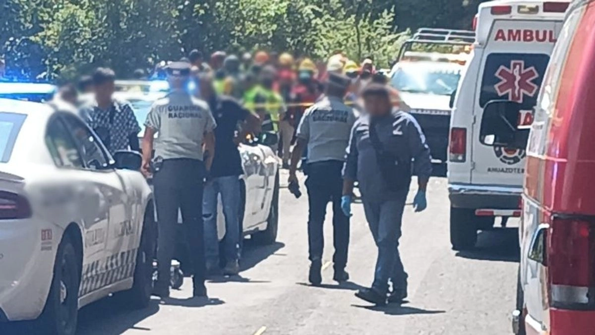Hasta el cierre de esta edición no se ha confirmado la causa que llevó al conductor, al frente del camión con número económico 3103 y corrida 4704, a perder el control.