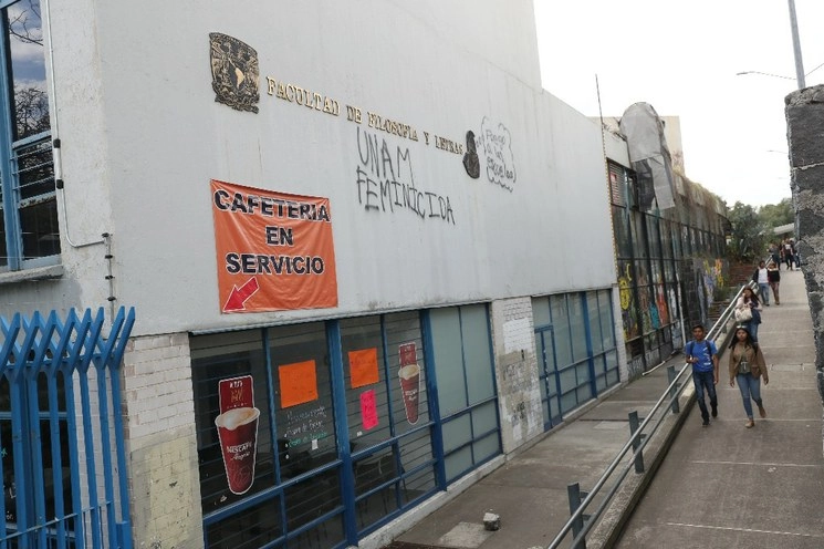 Un aspecto de la Facultad de Filosofía y Letras, de la UNAM, que se mantiene en paro desde hace cuatro meses. Foto Yazmín Ortega Cortés / Archivo