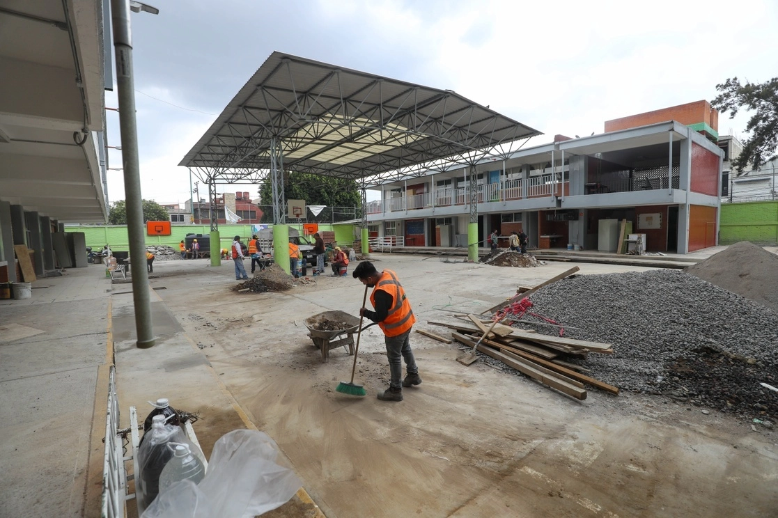 Una escuela primaria tras permanecer más de año cerrada debido a la pandemia de Covid-19. Foto Yazmín Ortega Cortés / Archivo