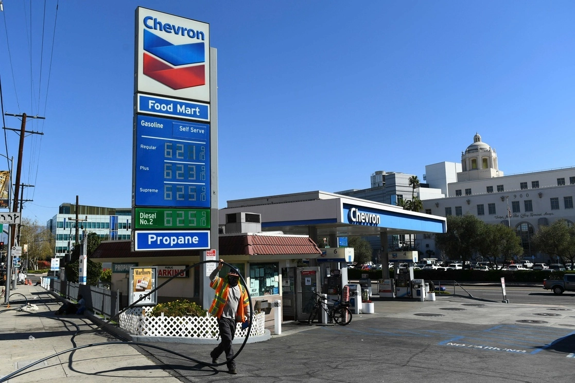 Gasolinera Chevron en California. Foto Afp /Archivo