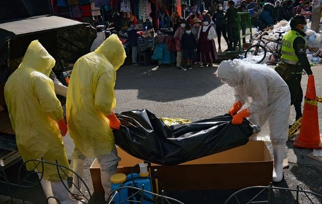 El Covid-19 ha dejado en Bolivia más de 123 mil 300 contagios y siete mil 100 muertos. Foto Afp 