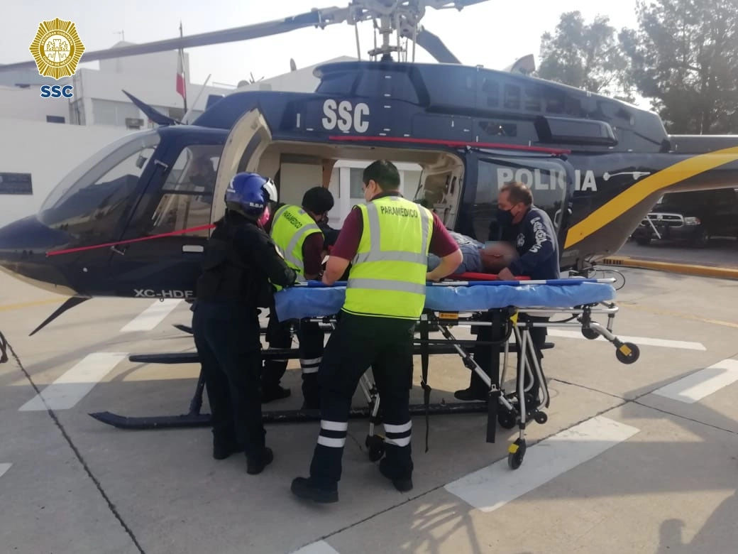 Un colombiano fue trasladado a un hospital, luego de que sufrió un infarto agudo al miocardio mientras viajaba de Cali a la Ciudad de México. Foto cortesía de la SSC