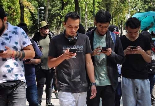 La Canieti advierte que 10 años después del fallido Registro Nacional de Usuarios de Telefonía Móvil no se han modificado los obstáculos que impidieron su operación. Foto Marco Peláez
