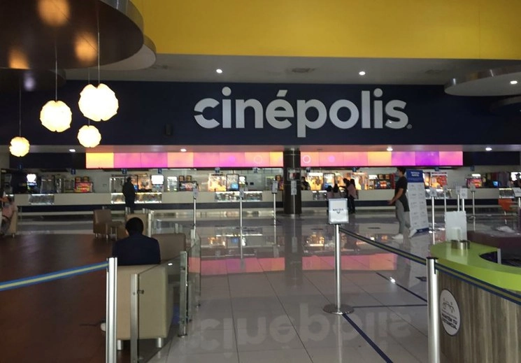 Los cines de la CDMX lucieron semivacíos durante su reapertura tras casi cinco meses de permanecer cerrados, debido a la pandemia de Covid-19. Foto Yazmín Ortega Cortés