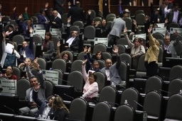 Diputados durante la discusión de la Ley de Ingresos en 2019. Foto José Antonio López