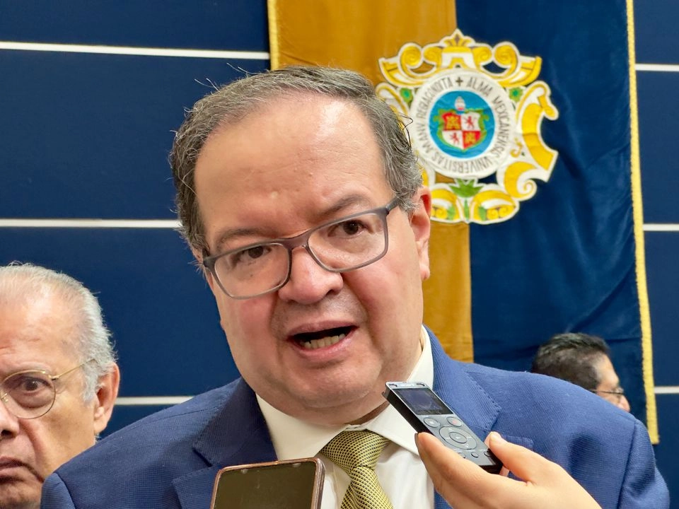 Dijo que es fundamental establecer indicadores claros y sistemas de seguimiento que permitan evaluar los logros y las insuficiencias, porque no basta con tener centros de atención, si no resuelven. Foto 