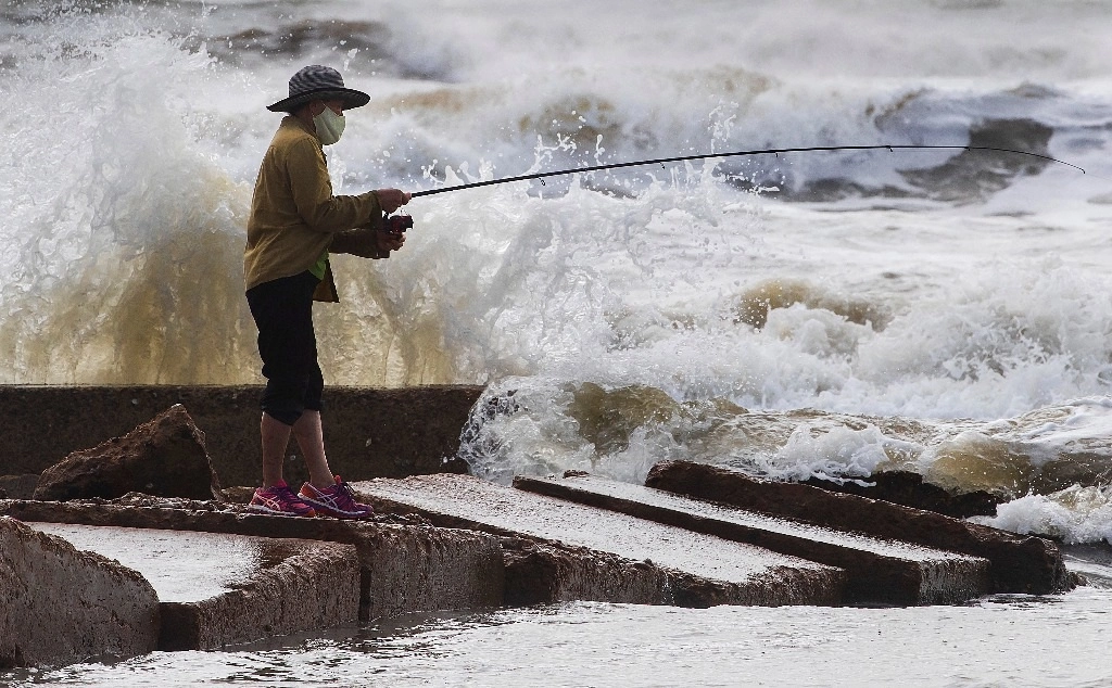 Beta se movía por el Golfo de México, 320 kilómetros (200 millas) al sureste de Galveston, Texas. Foto Ap