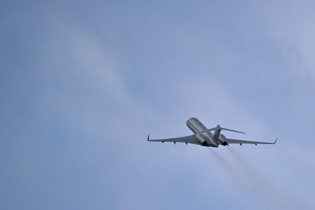 El avión privado que transporta al recién liberado fundador de WikiLeaks, Julian Assange, despegó el miércoles del territorio estadounidense de Islas Marianas del Norte, en el Pacífico. Foto Afp.