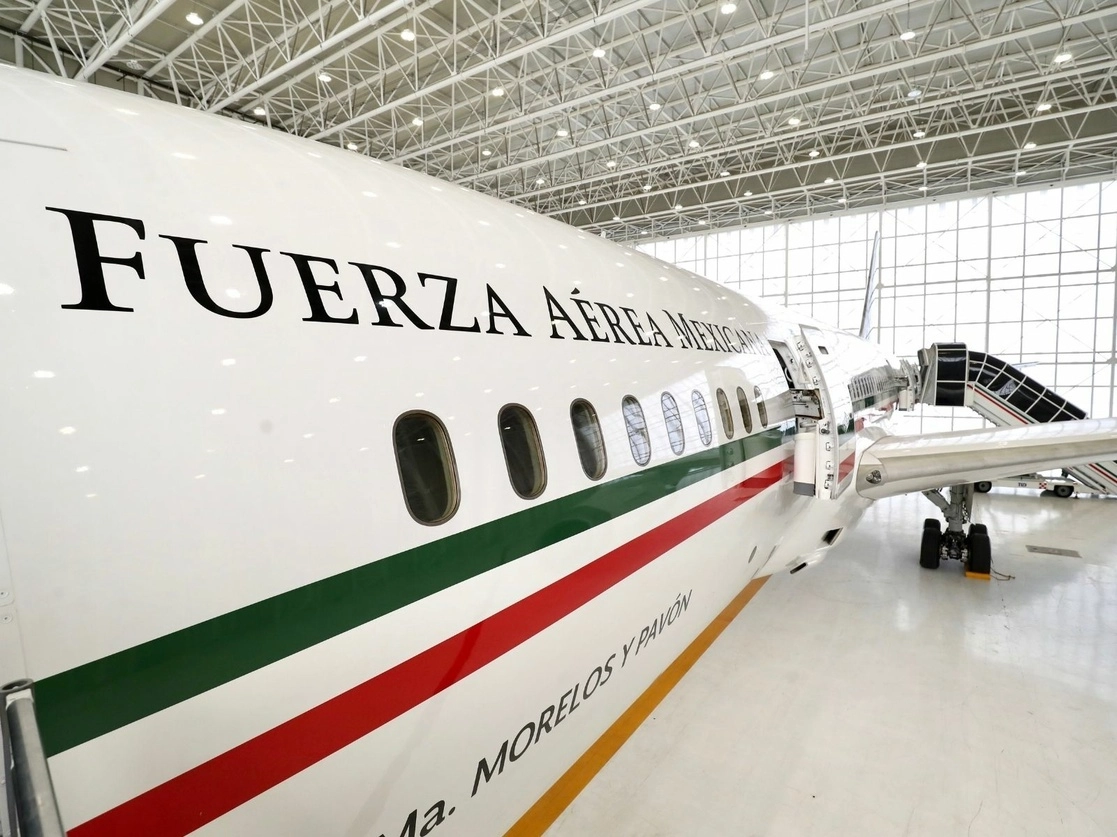 El avión presidencial. Foto Luis Castillo / Archivo