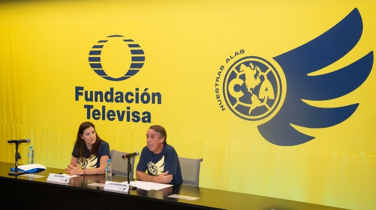 Emilio Azcárraga, dueño del América, reconoció que ha habido descalabros recientes del equipo que lo han incomodado, en referencia a los resultados en la Leagues Cup y la Liga Mx, al tiempo que destacó el trabajo realizado por el conjunto femenil, el 23 de agosto de 2023. Foto tomada de Twitter @ClubAmerica