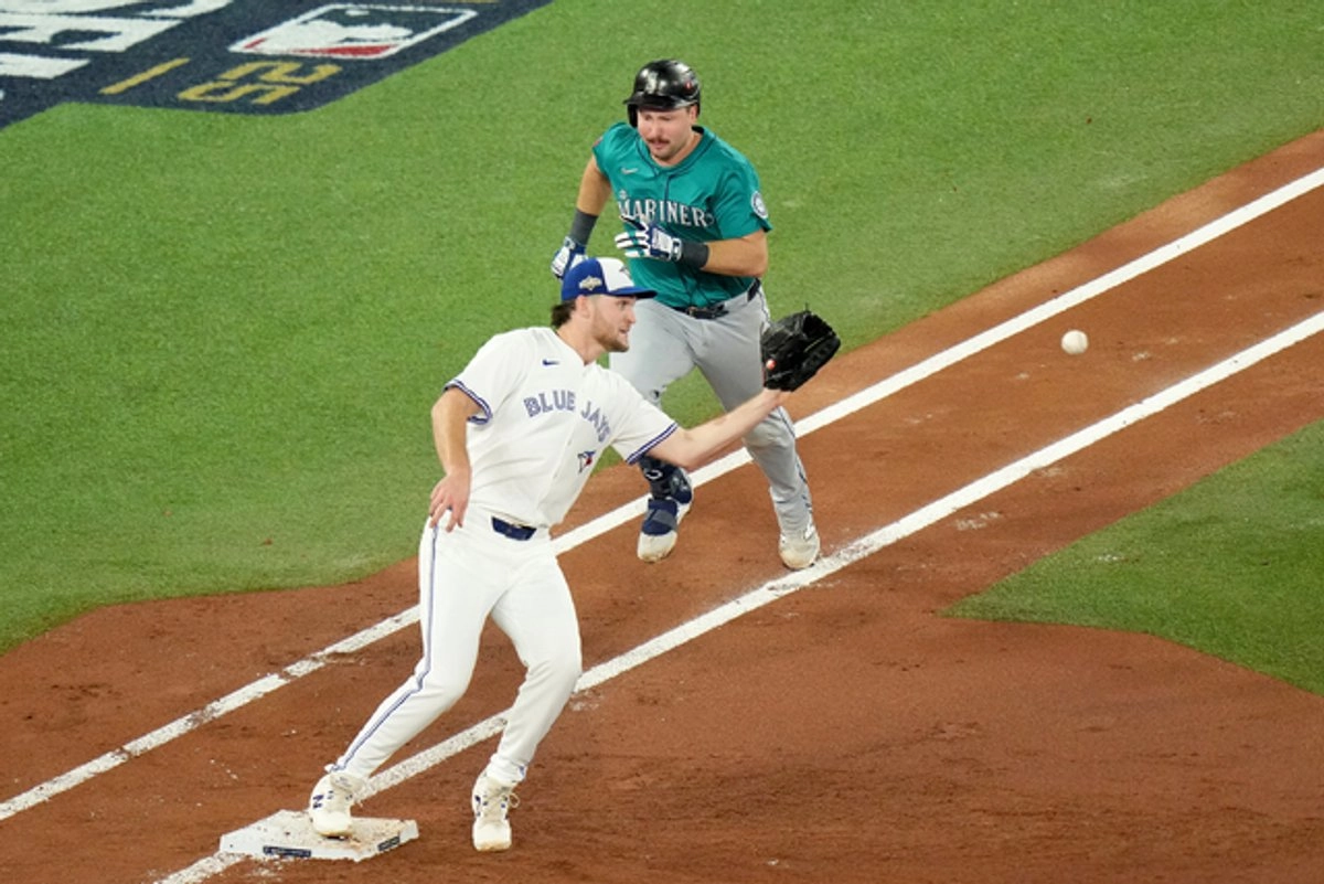 Los Azulejos de Toronto forzaron un séptimo juego en la Serie de Campeonato de la Liga Americana al vencer 6-2 a los Marineros de Seattle. Foto 