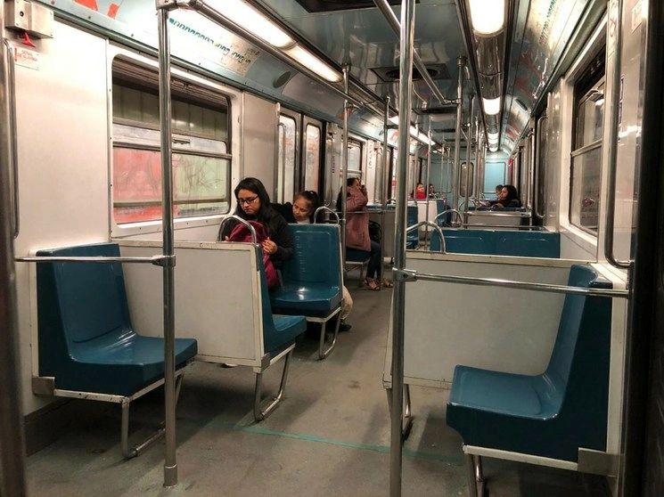 Foto: El Metro de la Ciudad de México reportó una baja afluencia debido al paro de este 9 de marzo. Foto de María Luisa Severiano