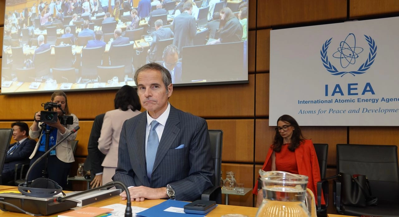 Rafael Grossi, director general del OIEA, en una reunión de emergencia de la junta de gobernadores de este organismo de control nuclear de la ONU. Foto 